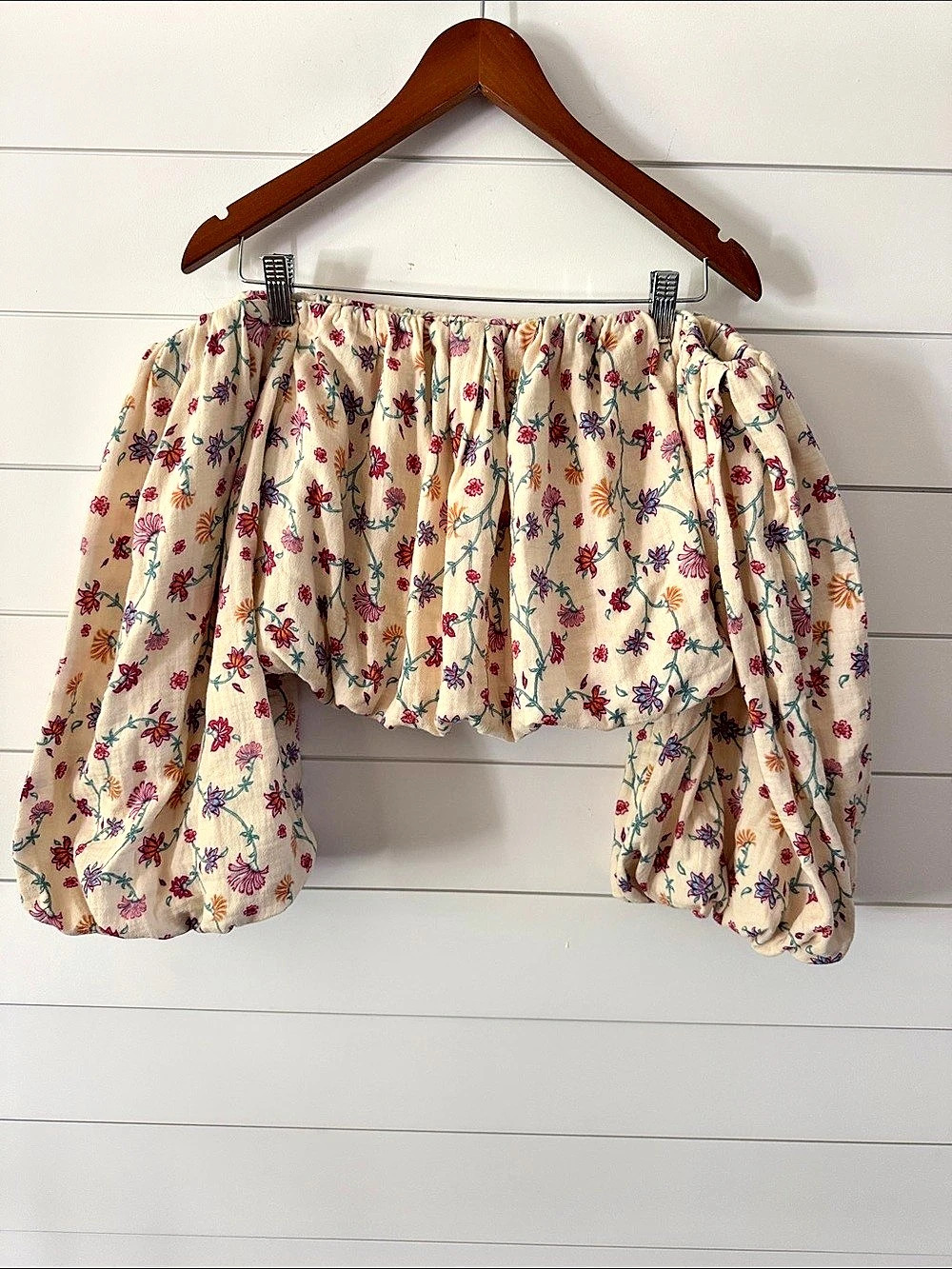 Future Collective Women'Small Balloon Off the Shoulder Crop Top - Future